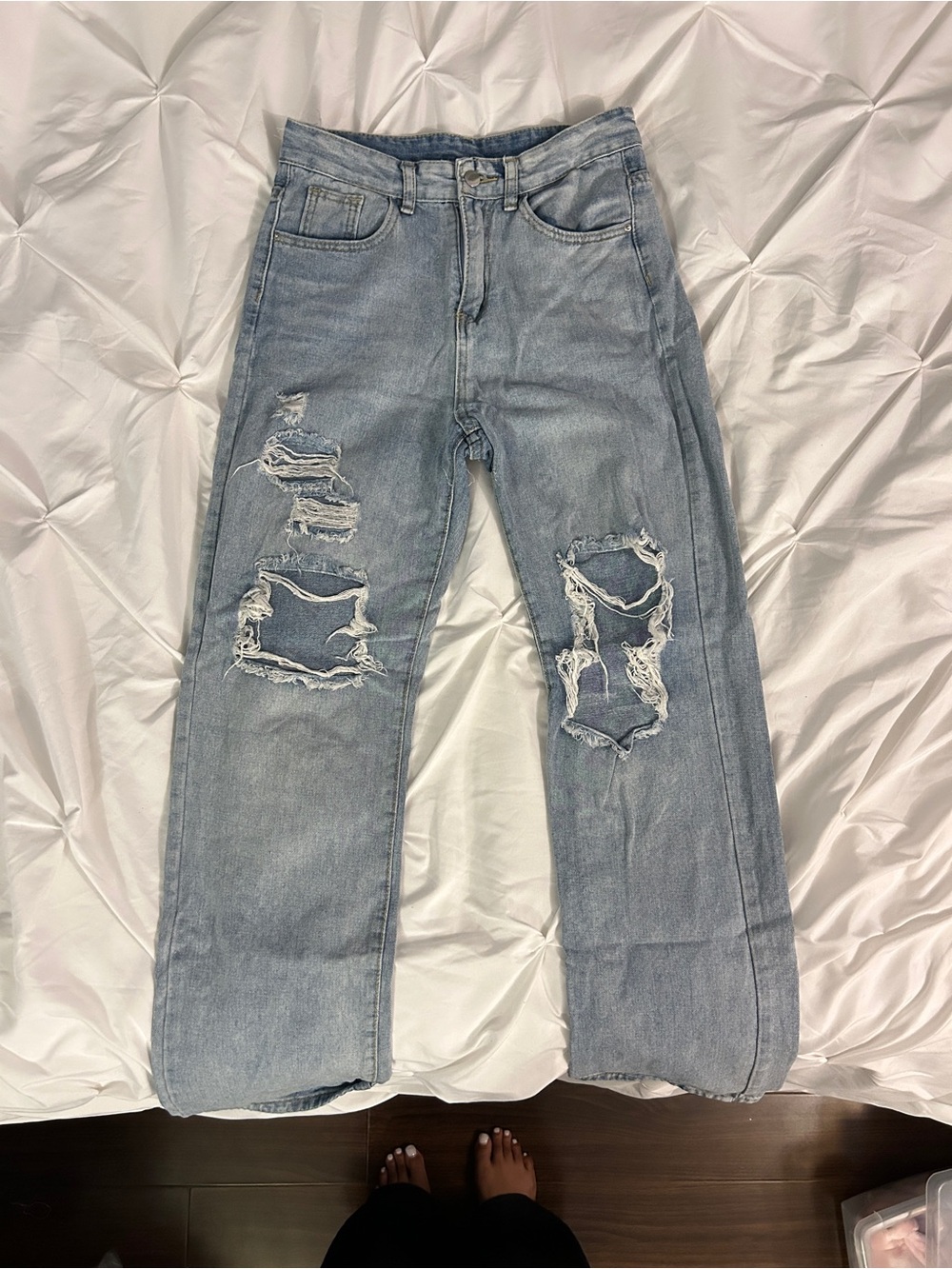 Light Blue Ripped Women's Jeans - Casual Straight Fit